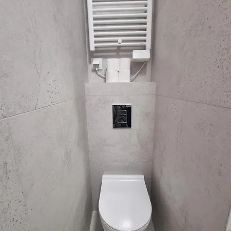 Przy Targach Poznanskich Apartman *